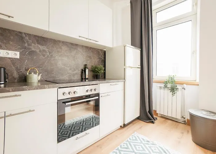 Coupledream - 10min To Center! Apartment