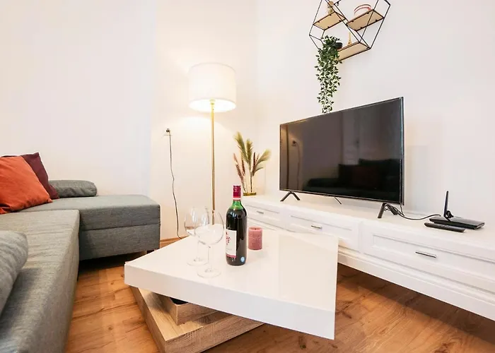Coupledream - 10min To Center! Apartment